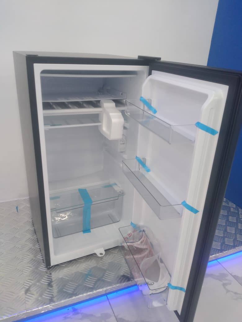 photo of HAIER THERMOCOOL MINI SINGLE DOOR REFRIGERATOR  HR-135BA