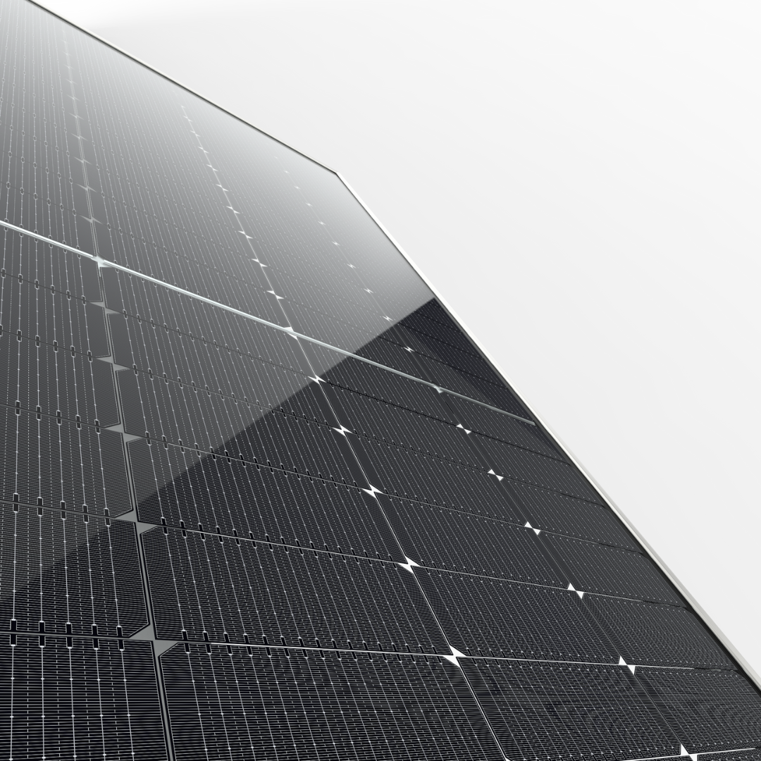 photo of JINKO SOLAR PANEL MONO 580W